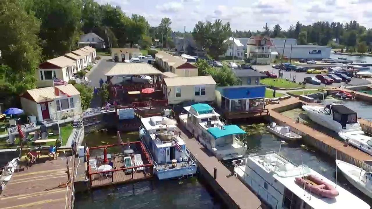 Hills Motel & Marina Alexandria Bay Exteriör bild